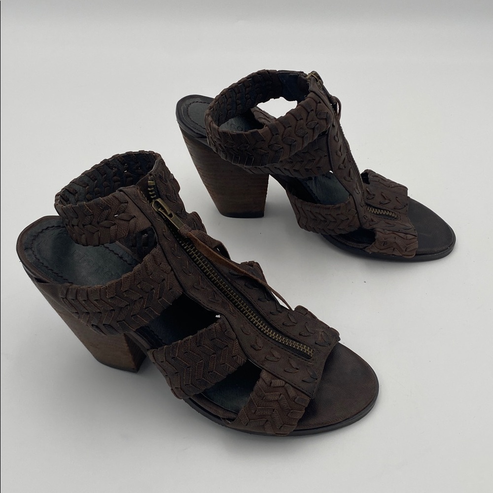 Nicole Brown Strappy Women's Sandals women 8M boho casual gorth grunge chunky